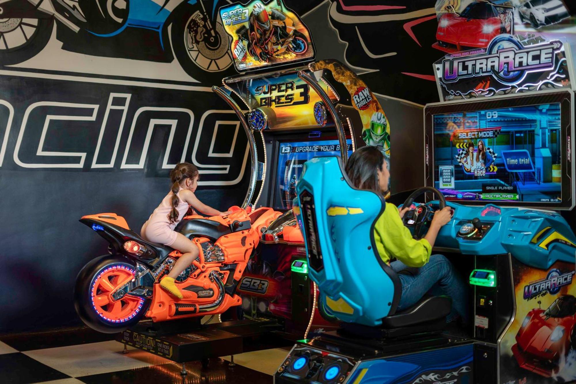 Radisson Blu Plaza Resort & Convention Centre Karjat Εξωτερικό φωτογραφία Arcade racing games